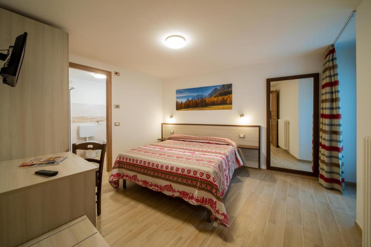 Chambres D'Hotel A Rosy Aosta Eksteriør bilde